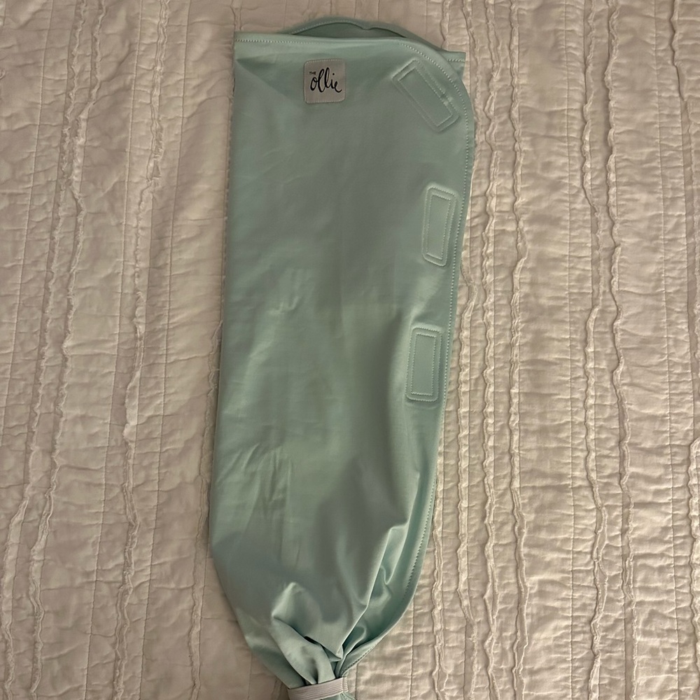 COPY - Ollie baby swaddle